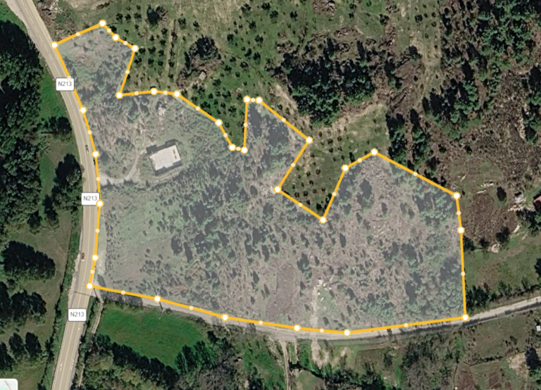 Terreno com 30.000 m² à entrada de Valpaços